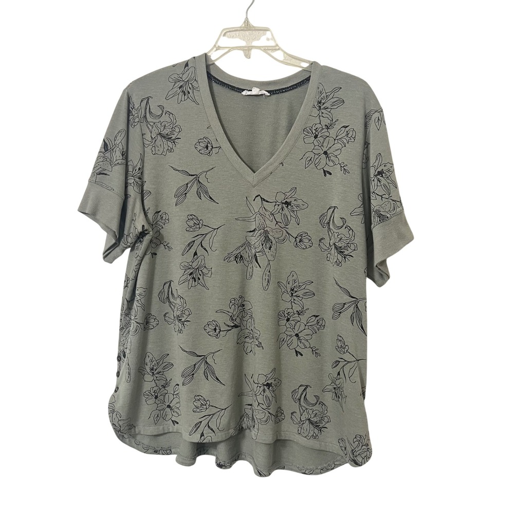 Jane + Delancey Sage Green Floral Lily V-Neck Top Plus Size 1X Cottage Soft